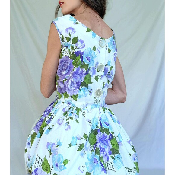 1950s Fit and Flare Floral Cotton Swing Dress: Petite Vintage Dress, Womens L/XL - Picture 3 of 12
